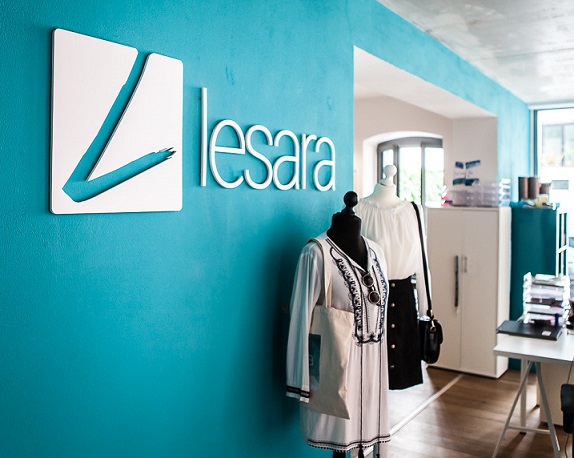 Lesara-2