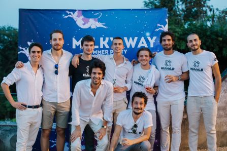 il team di Roomless